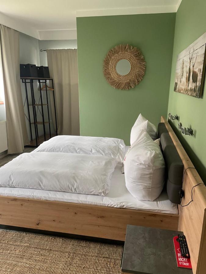 Hotel-Gasthof Gruener Hof 弗赖辛 外观 照片